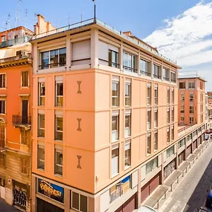 Bdc - Prestige 3bdr 3bath In Monti District Rome